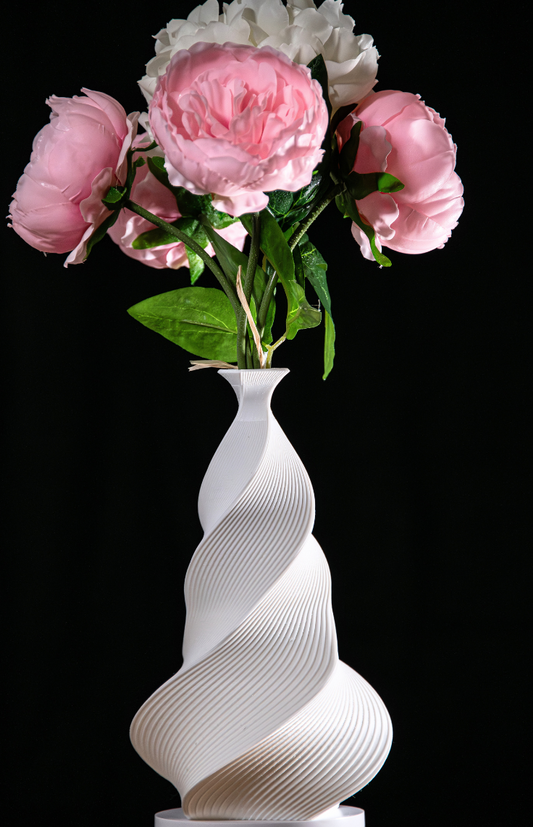 🌀 Grand Spiral Vase – Architectural 3D Printed Modern Art